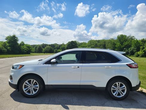 Used 2019 Ford Edge SEL w/ Equipment Group 201A FWD image 3