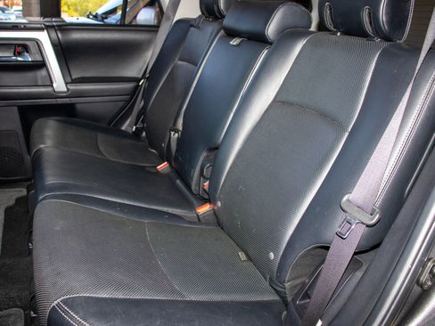 Used 2014 Toyota 4Runner Limited image 16