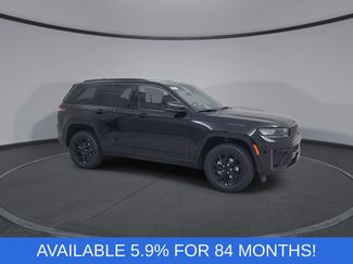 New 2026 Jeep Grand Cherokee Laredo video 2