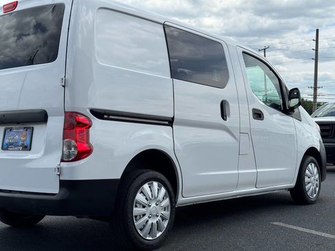 Used 2019 Nissan NV200 S image 42