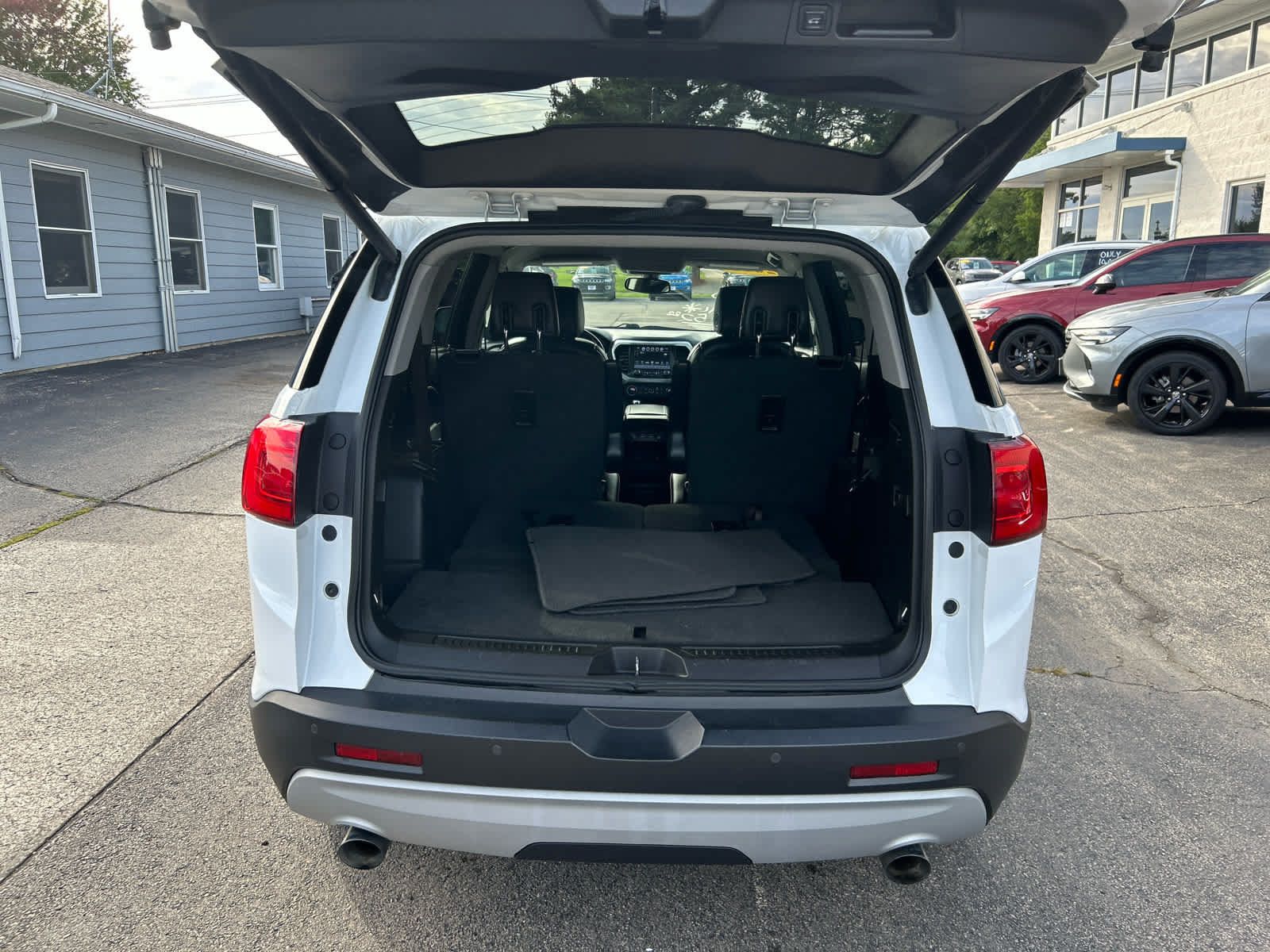 Used 2019 GMC Acadia SLT FWD image 23