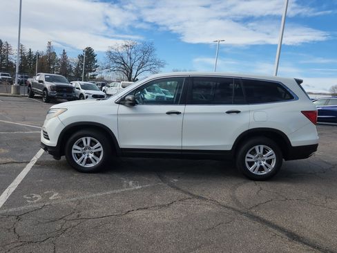 Used 2016 Honda Pilot LX image 6