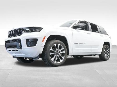 Used 2024 Jeep Grand Cherokee Overland image 51