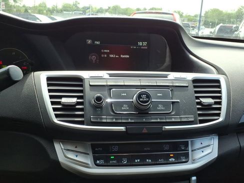 Used 2014 Honda Accord Sport image 11