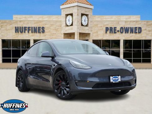 Used 2023 Tesla Model Y Performance image 1