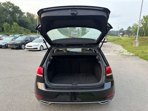 Used 2019 Volkswagen Golf SE FWD image 11
