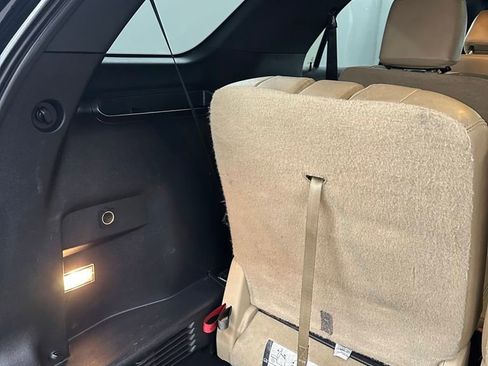 Used 2016 Ford Explorer XLT w/ Equipment Group 202A image 32