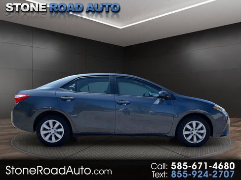 Used 2015 Toyota Corolla LE FWD image 1
