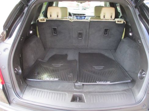 Used 2018 Cadillac XT5 FWD image 20
