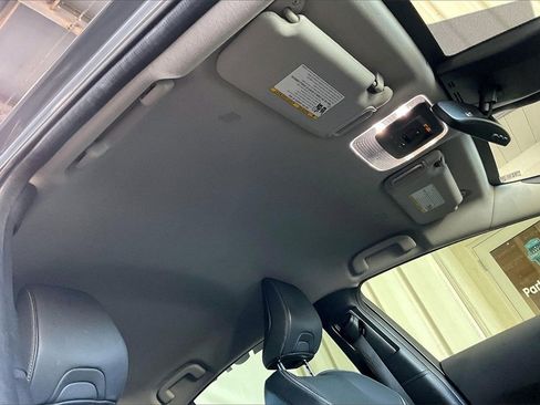 Used 2024 Toyota Prius XLE image 13