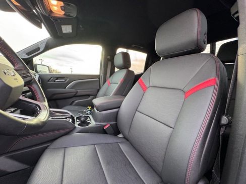 Used 2025 Chevrolet Colorado Z71 w/ Z71 Convenience Package 2 image 15