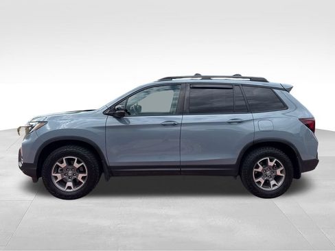Used 2023 Honda Passport TrailSport image 5