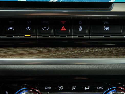 New 2026 GMC Sierra 1500 Elevation AWD/4WD image 36