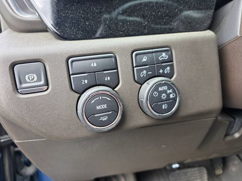 Used 2024 Chevrolet Silverado 2500 LT w/ All Star Edition AWD/4WD image 17