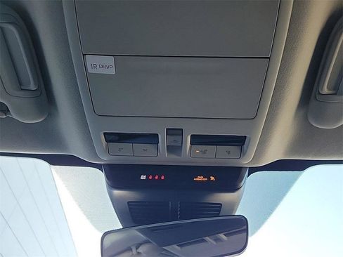 Certified 2025 MAZDA CX-30 AWD 2.5 S w/ Preferred Package image 27