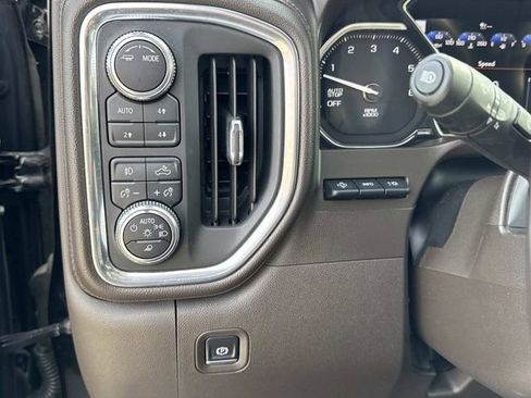 Used 2021 GMC Sierra 1500 Denali w/ Denali Ultimate Package image 31