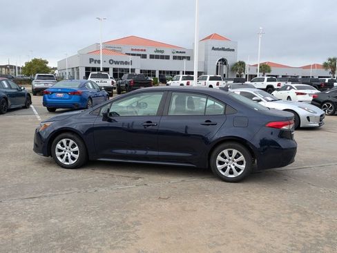 Used 2026 Toyota Corolla LE image 7