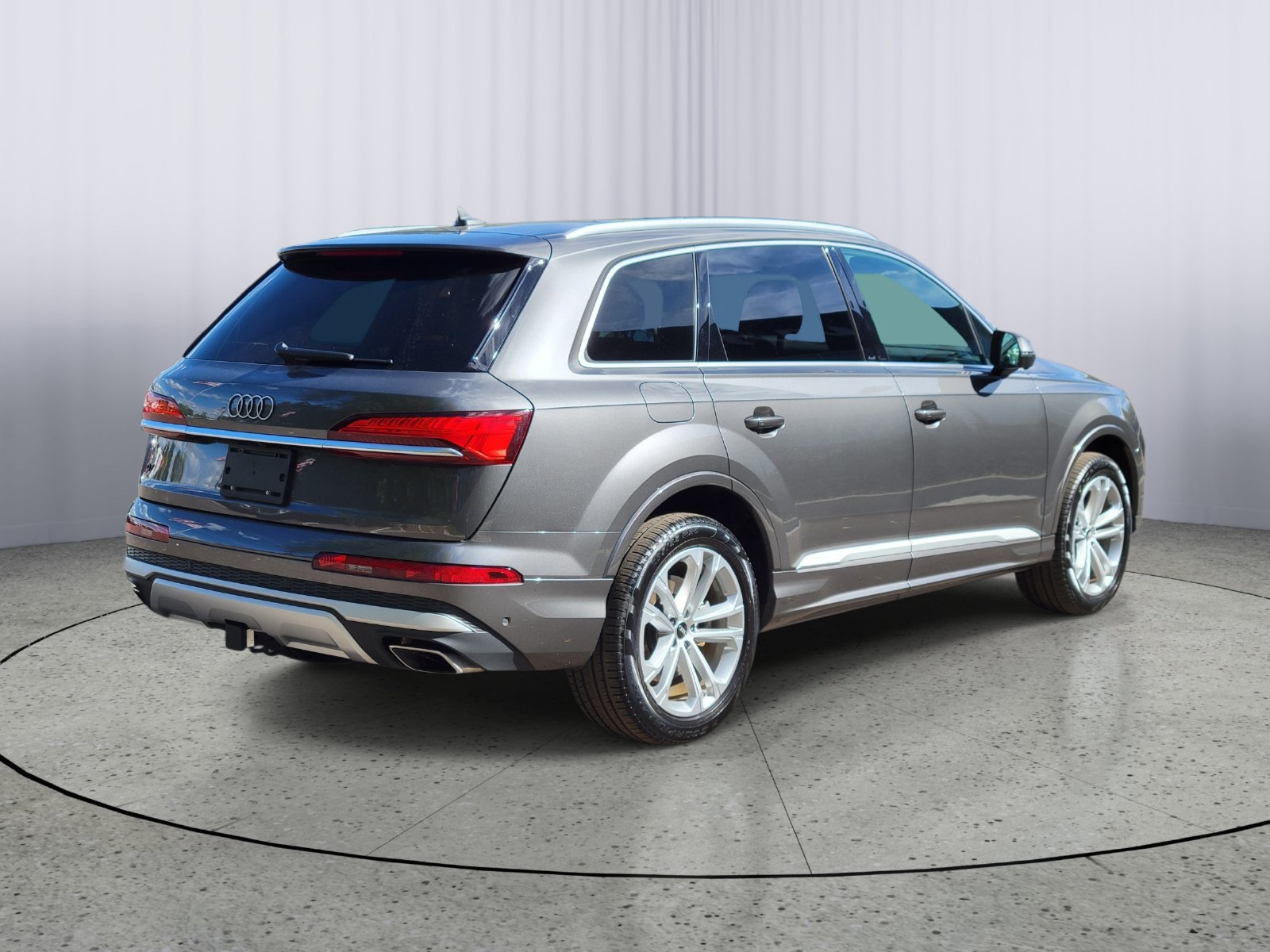 Used 2025 Audi Q7 2.0T Premium AWD/4WD image 3