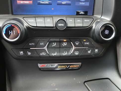 Used 2016 Chevrolet Corvette Z06 w/ Z07 Performance Package image 16