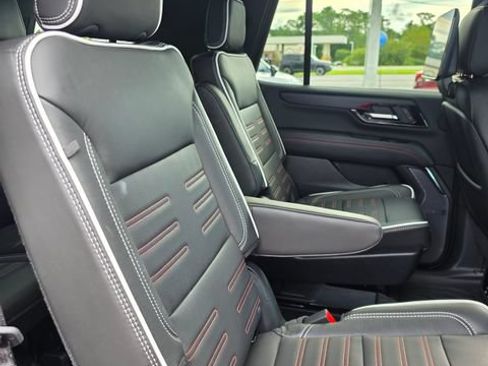 Used 2026 GMC Yukon AT4 Ultimate w/ LPO, Floor Liner Package AWD/4WD image 33