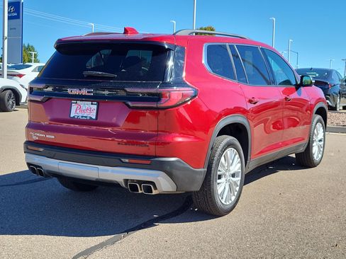 Used 2024 GMC Acadia Elevation image 3