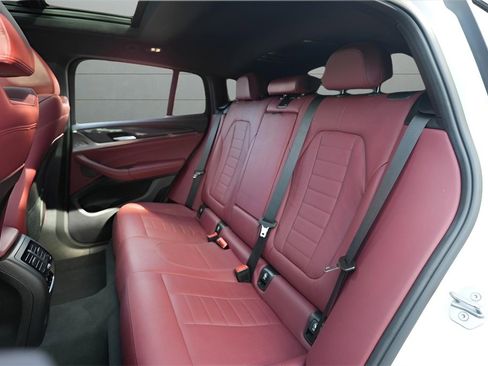 Used 2020 BMW X4 M40i w/ Executive Package image 26