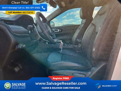 Used 2025 Jeep Compass Latitude w/ Altitude Special Edition AWD/4WD image 9