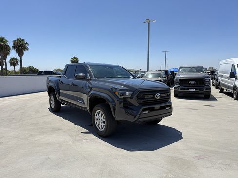 Used 2024 Toyota Tacoma SR5 RWD image 4