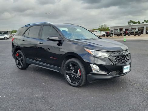 Used 2020 Chevrolet Equinox Premier w/ Premier Redline Edition image 8