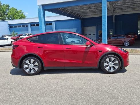 Used 2023 Tesla Model Y Long Range AWD/4WD image 7
