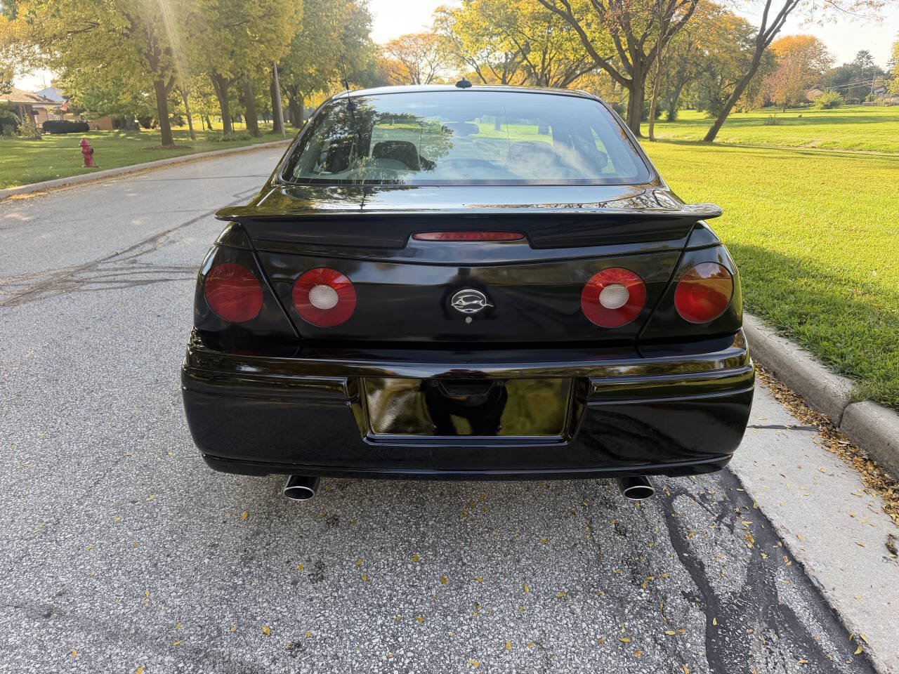 Used 2004 Chevrolet Impala SS w/ Preferred Equipment Group FWD image 4