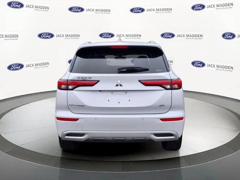 Used 2022 Mitsubishi Outlander SEL AWD/4WD image 4