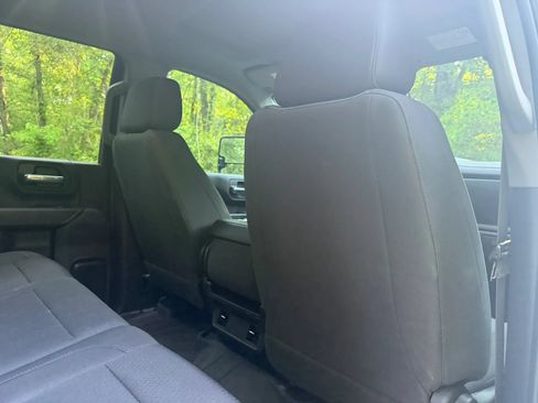 Used 2023 Chevrolet Silverado 2500 Custom w/ Custom Value Package AWD/4WD image 10