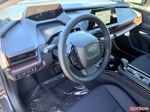 New 2026 Toyota Prius Plug-In Hybrid FWD image 12