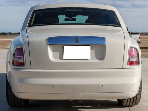 Used 2012 Rolls-Royce Phantom Sedan image 7