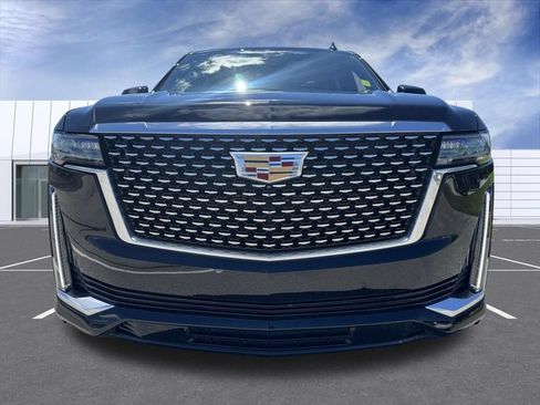 Certified 2024 Cadillac Escalade Premium Luxury w/ Performance Package AWD/4WD image 7