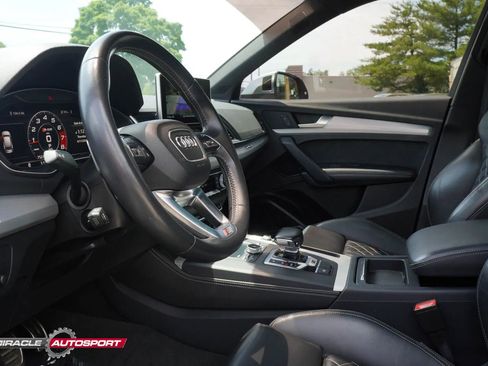 Used 2018 Audi SQ5 Premium Plus w/ Navigation Package AWD/4WD image 21