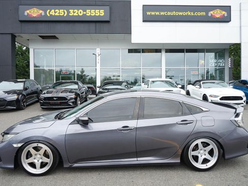 Used 2018 Honda Civic Si image 2