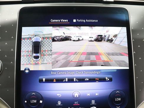 Used 2022 Mercedes-Benz EQS 450+ Sedan image 36