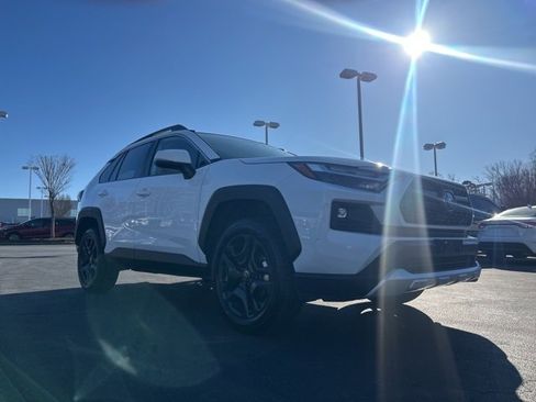 Used 2024 Toyota RAV4 Adventure image 3