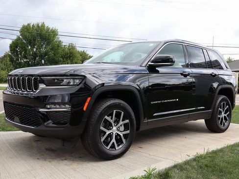 New 2025 Jeep Grand Cherokee Limited image 6