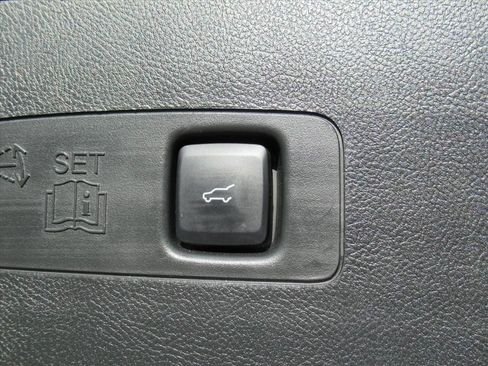 Used 2022 Lincoln Corsair Grand Touring w/ Towing Package AWD/4WD image 34