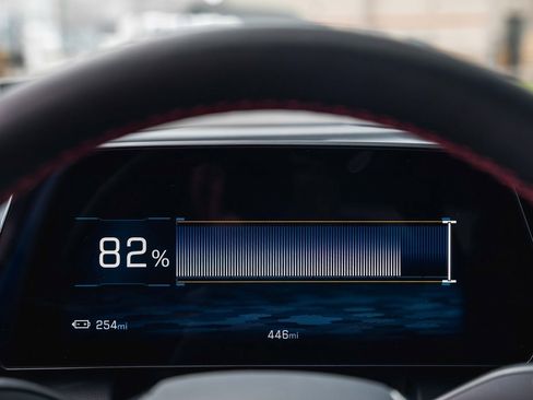 New 2025 Chevrolet Equinox EV RS image 40