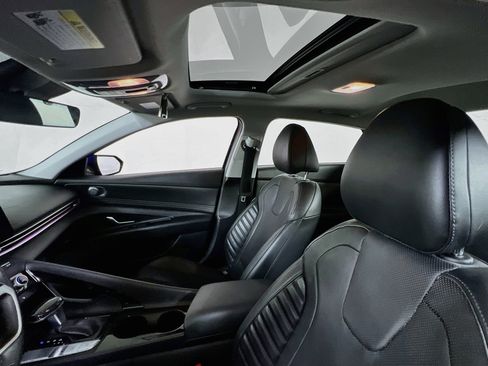 Used 2023 Hyundai Elantra Limited FWD image 22