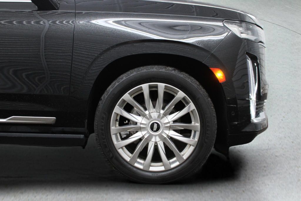 Used 2023 Cadillac Escalade ESV Premium Luxury w/ Performance Package AWD/4WD image 14