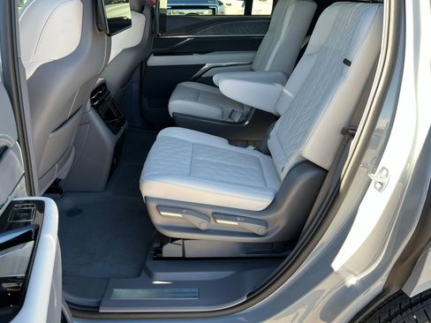 New 2026 Cadillac Escalade IQL Luxury image 22