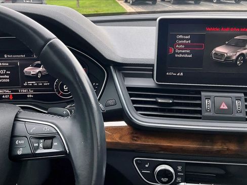 Used 2018 Audi Q5 2.0T Premium Plus w/ Premium Plus Package AWD/4WD image 7