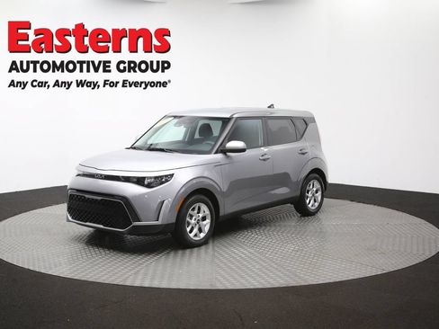 Used 2025 Kia Soul LX w/ LX Technology Package FWD image 54