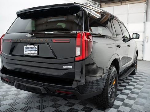 Certified 2025 Ford Expedition Tremor AWD/4WD image 5
