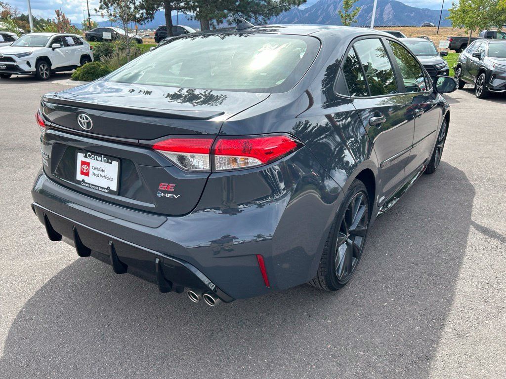 Used 2026 Toyota Corolla SE w/ SE Premium Package AWD/4WD image 8